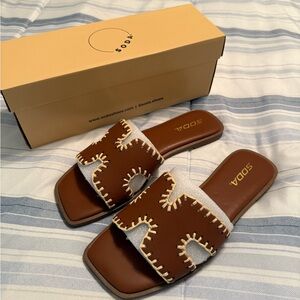 New Soda Finity Tan Sandals